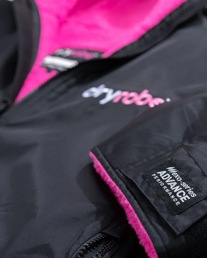 Dryrobe Long Sleeve Changing Robe - Black/ Pink