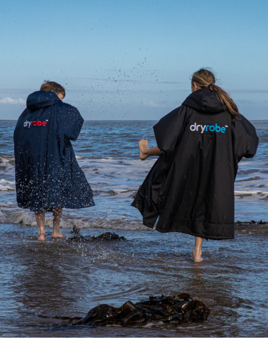 Dryrobe Kids Long Sleeve Changing Robe - Black/ Blue